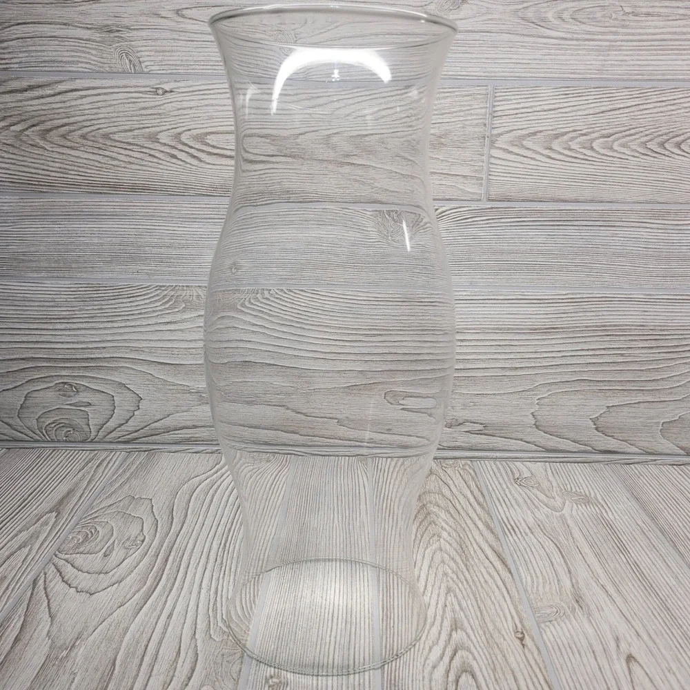 Hurricane Globe Chimney 14in Clear Glass Bulged Lamp Candle Shade Replacement
